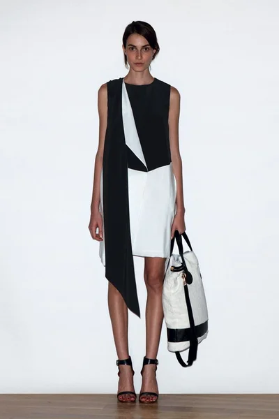 Look 28